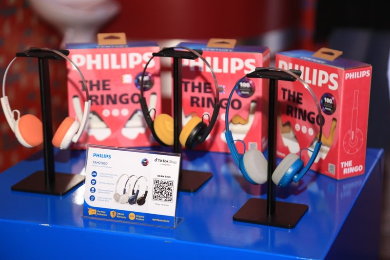 Rayakan Usia 1 Abad, Philips Audio Luncurkan Headphone Retro The Ringo
