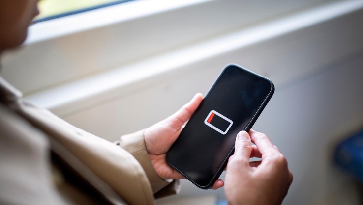 Google Siapkan Peringatan di Play Store untuk Aplikasi Boros Baterai