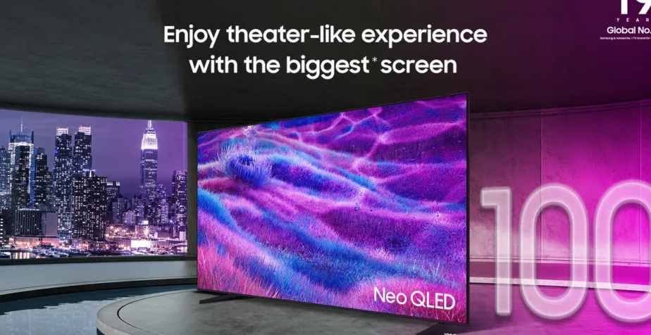 Fitur multi-view pada TV Samsung layar besar untuk pengalaman multitasking