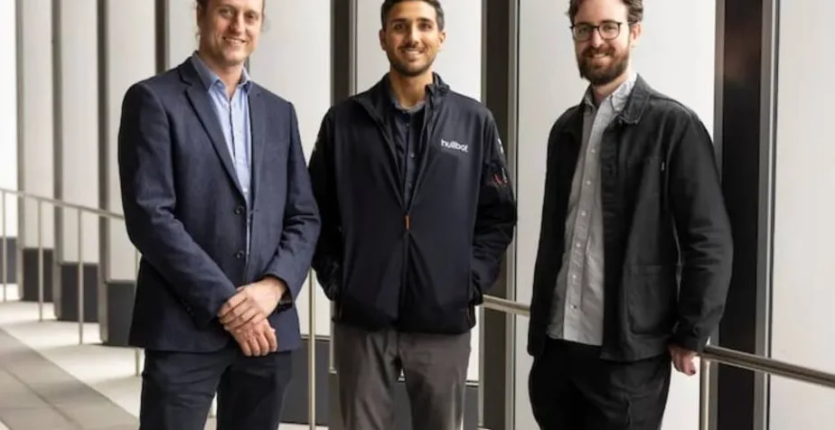 hullbot startup raise