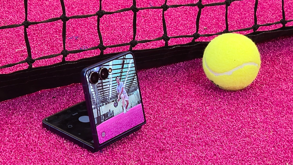 Lebih dari Sekadar Ponsel: Galaxy Z Flip7 Hadirkan Perspektif Baru Konten Padel