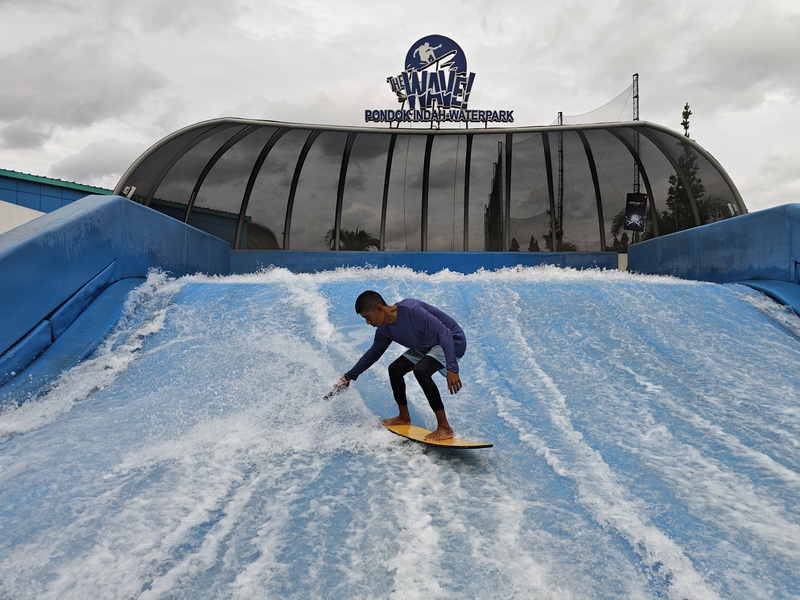 Nyebur Bareng Redmi Note 15 Series Cek Ketangguhan Titan Durability