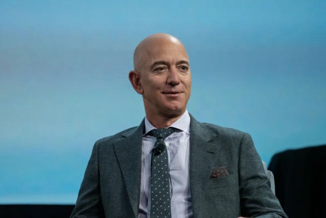 Miliarder Teknologi Ramai Cairkan Uang Seiring Lonjakan Saham 2025