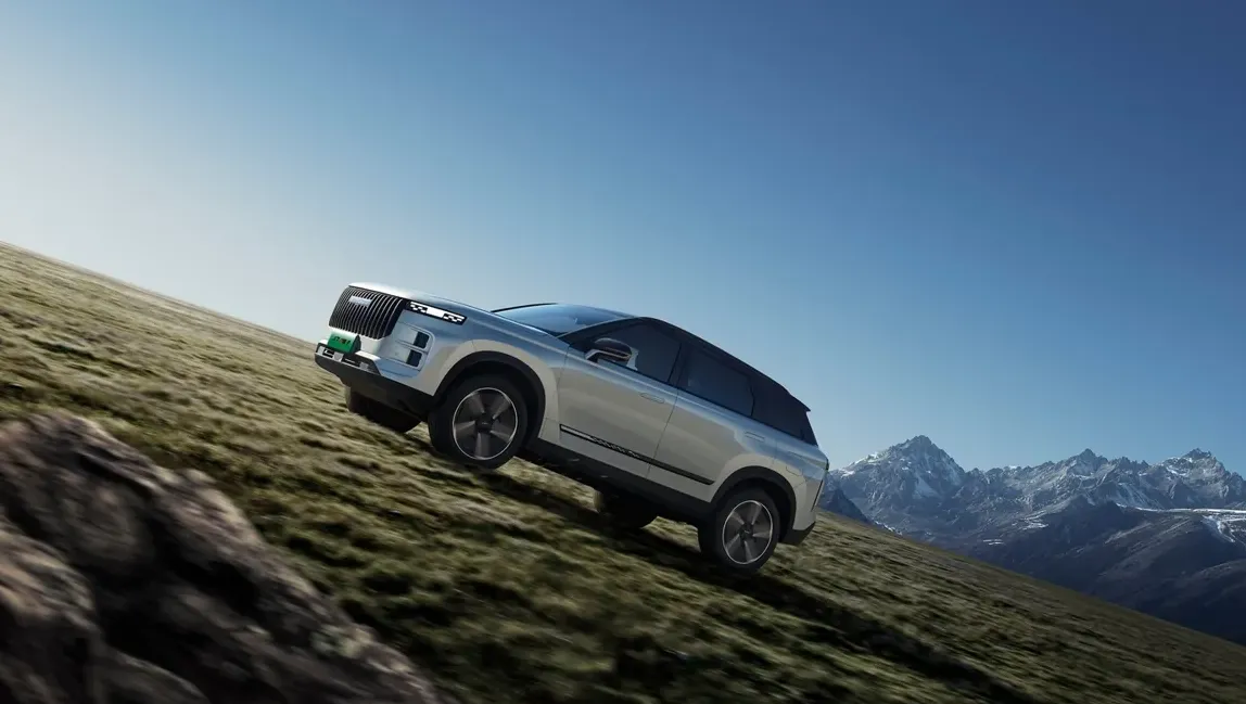 Tembus 1.600 Km Sekali Isi Bensin! JAECOO J7 SHS-P Bikin Minder Mobil Hybrid Lain