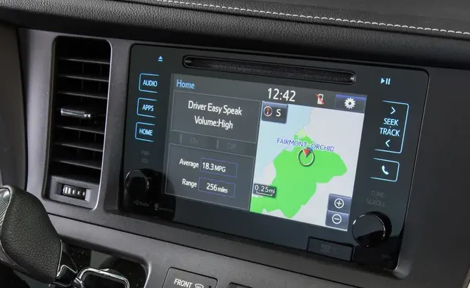 2016 Toyota Sienna Limited driver easy speak