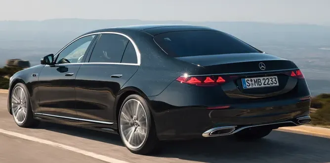 Tampilan samping dan velg baru S-Class 2027