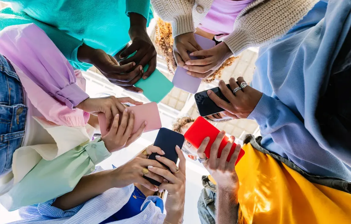 Spanyol dan Yunani Susul Australia Blokir Media Sosial Remaja