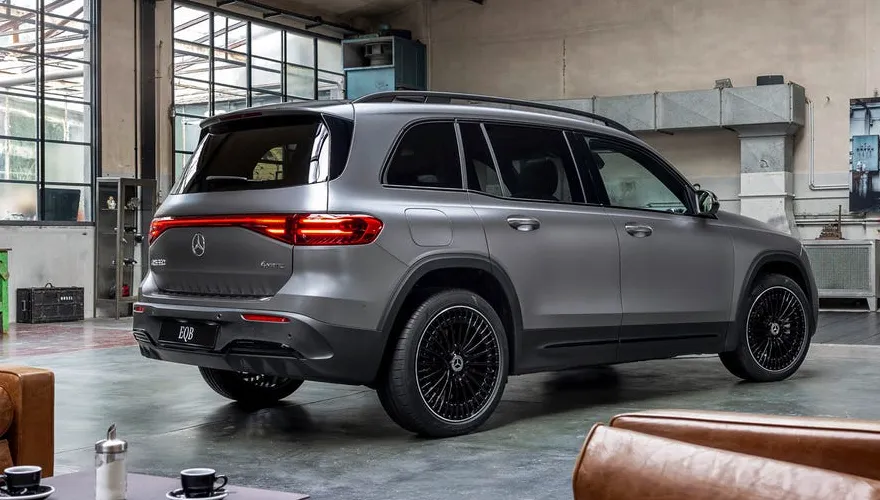 Mercedes-Benz EQB Ditarik Global, Risiko Kebakaran Baterai Jadi Sorotan