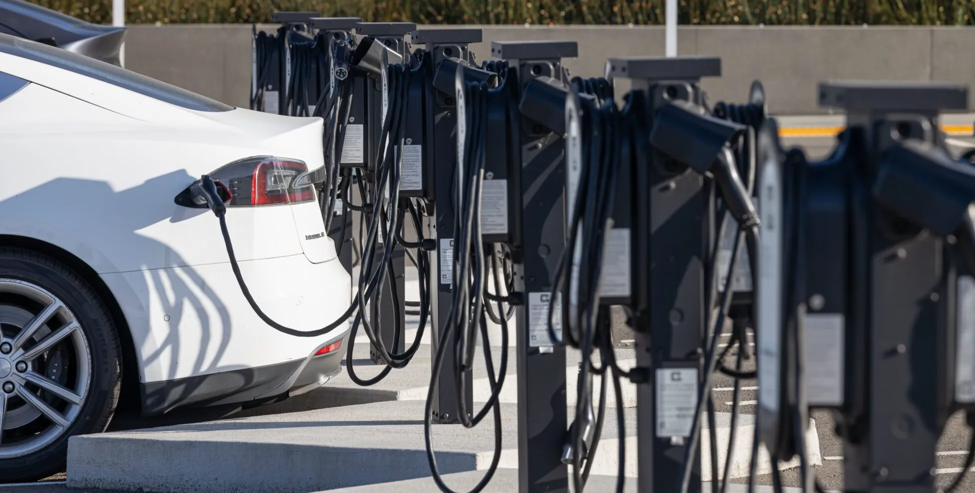 Toyota dan Stellantis Tinggalkan Tesla EU CO2 Pool 2026