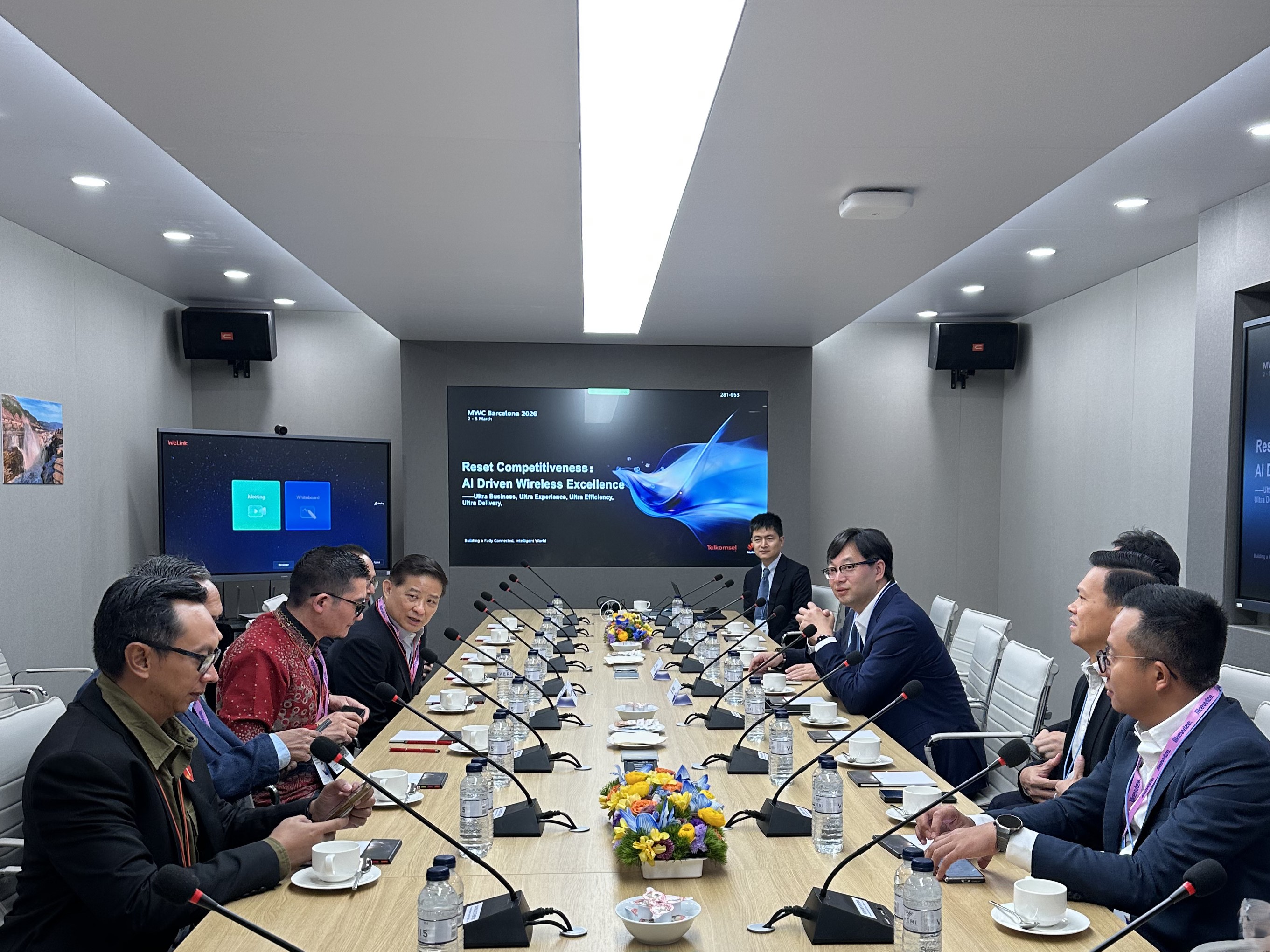 Telkomsel dan Huawei Umumkan Kolaborasi Strategis di MWC 2026 Barcelona