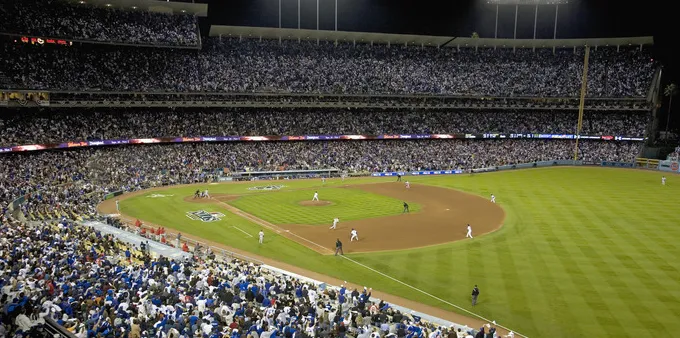 Panduan Lengkap Nonton MLB 2026: Dari Netflix ke Apple TV, Siap-Siap Berlangganan Banyak!